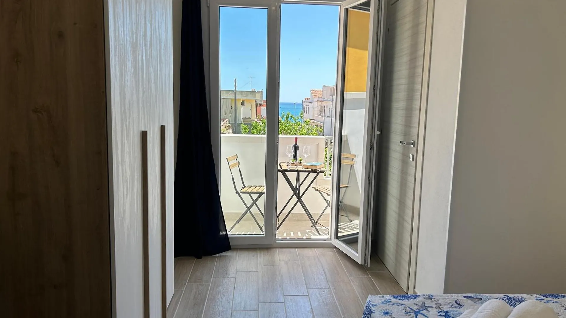 Blue Space 50 Meters From The Sandy Beach, Parking & Wifi Avola Holiday home