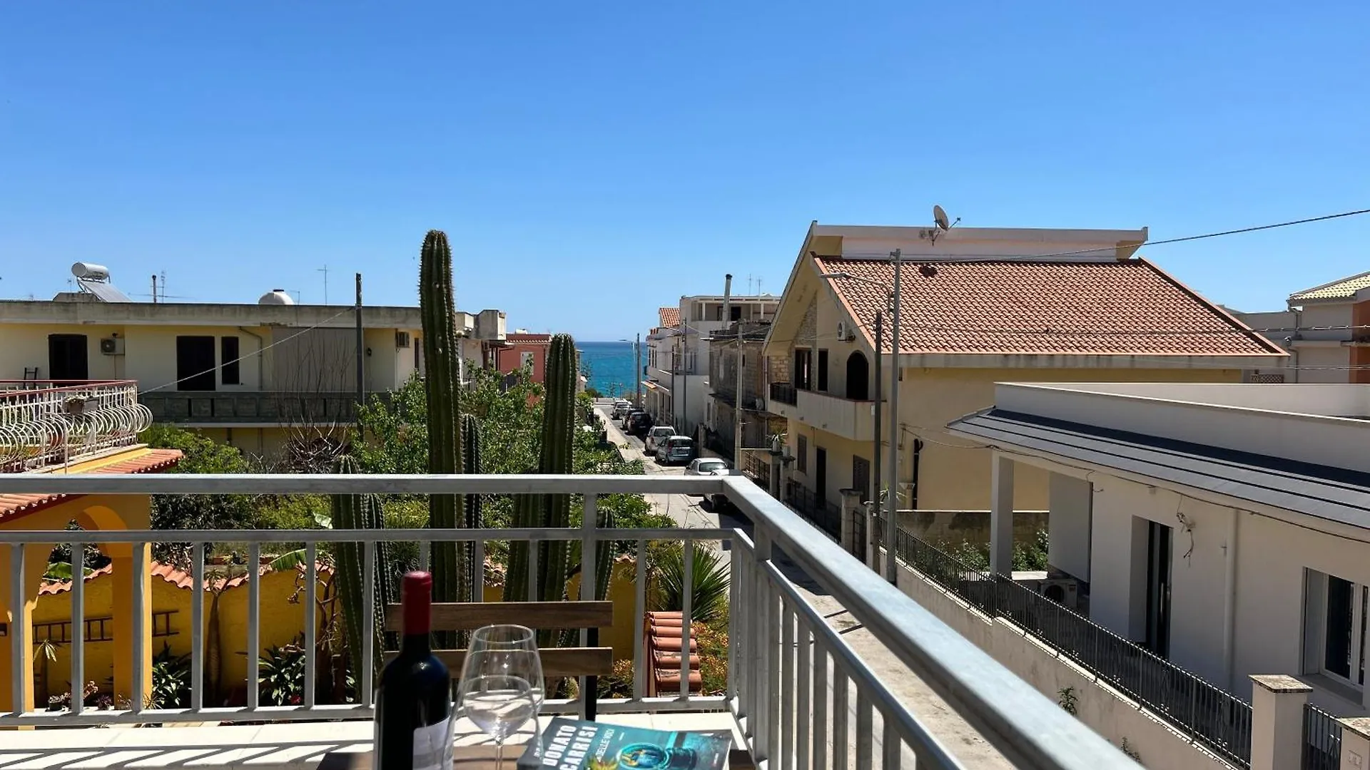 Blue Space 50 Meters From The Sandy Beach, Parking & Wifi Avola