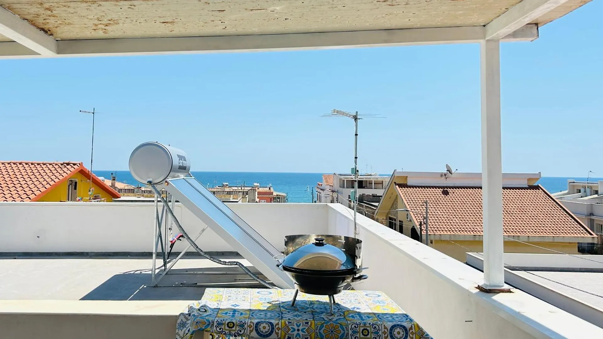 Blue Space 50 Meters From The Sandy Beach, Parking & Wifi Avola Holiday home