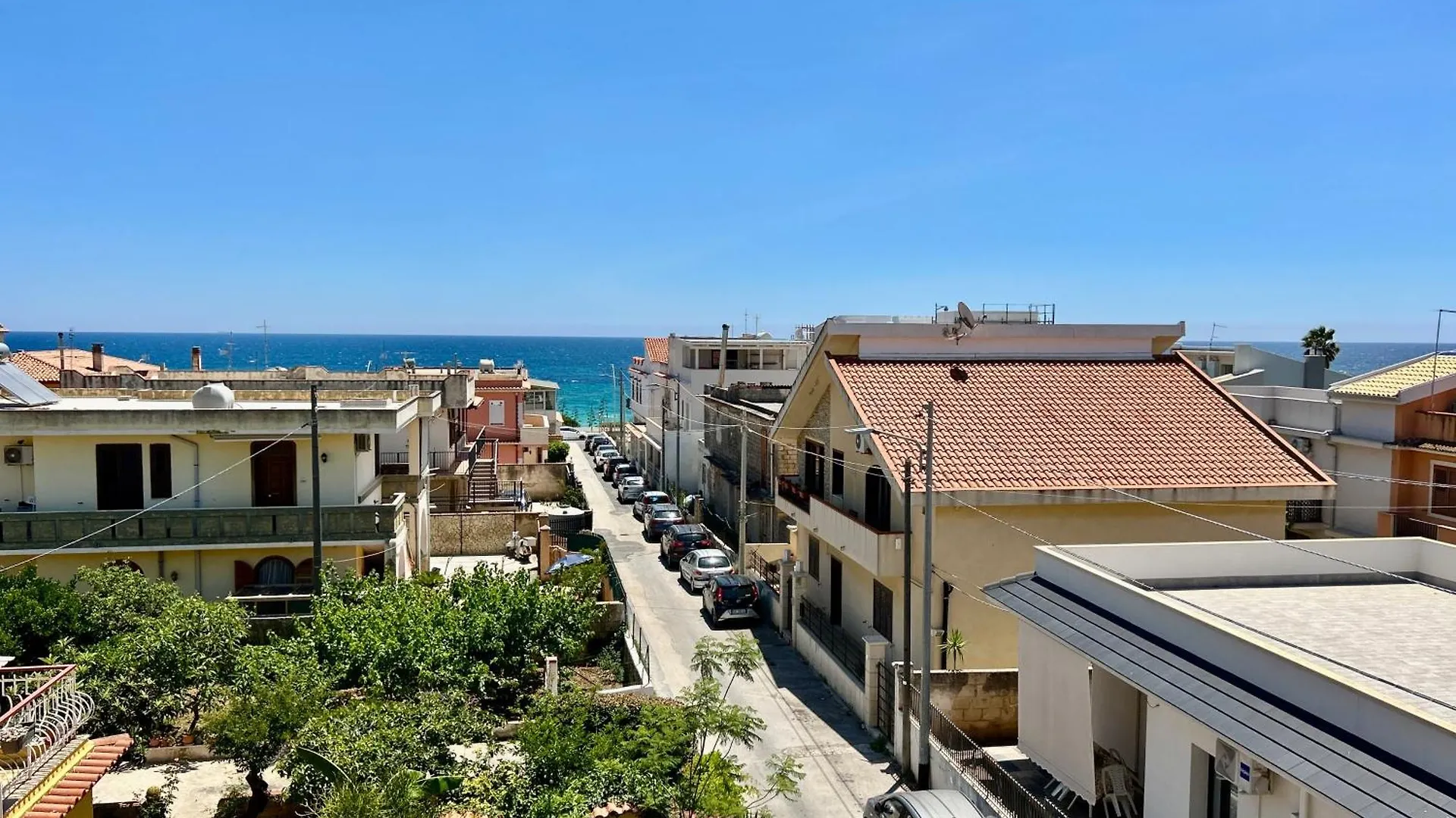 Blue Space 50 Meters From The Sandy Beach, Parking & Wifi Avola 0*,  Italy